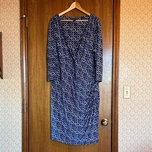 Ralph Lauren Navy Diamond Pattern Long Sleeve Dress 
Size 22 W